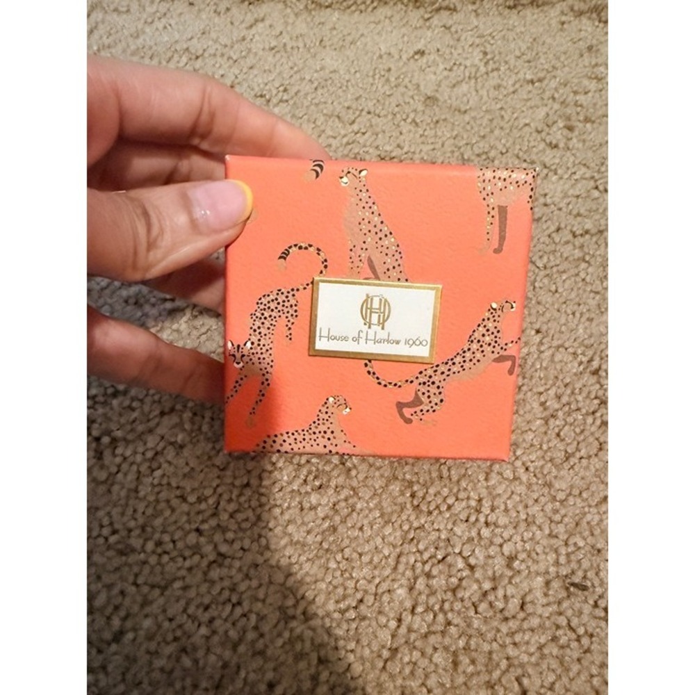 New HOUSE OF HARLOW Leopard Box